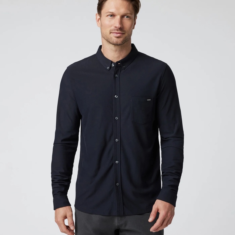 NWT Vuori Men's Navy Button Down Shirt NWT